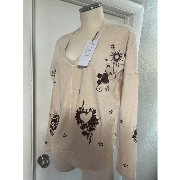 NWT distressed women’s embroidered sweater blouse by Caite Kyla Seo Size XSmall - Picture 1 of 16